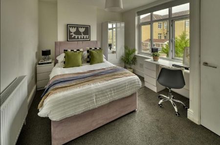 1 bedroom in a house share to rent - Photo 3