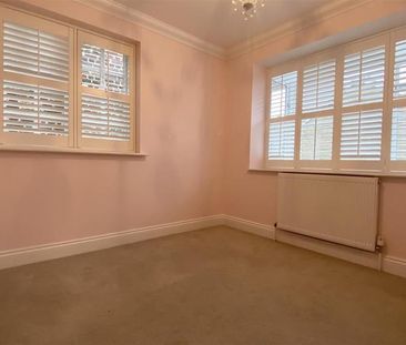 2 bedroom townhouse to rent - Photo 2