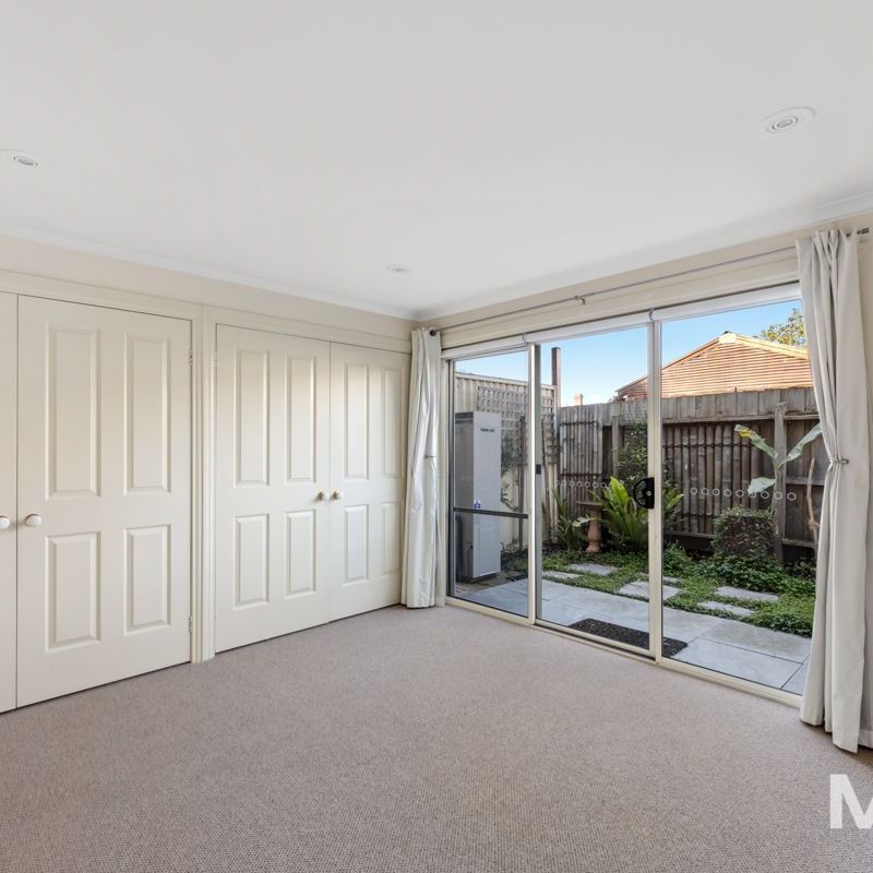 16 Jones Street, Brunswick - Photo 1