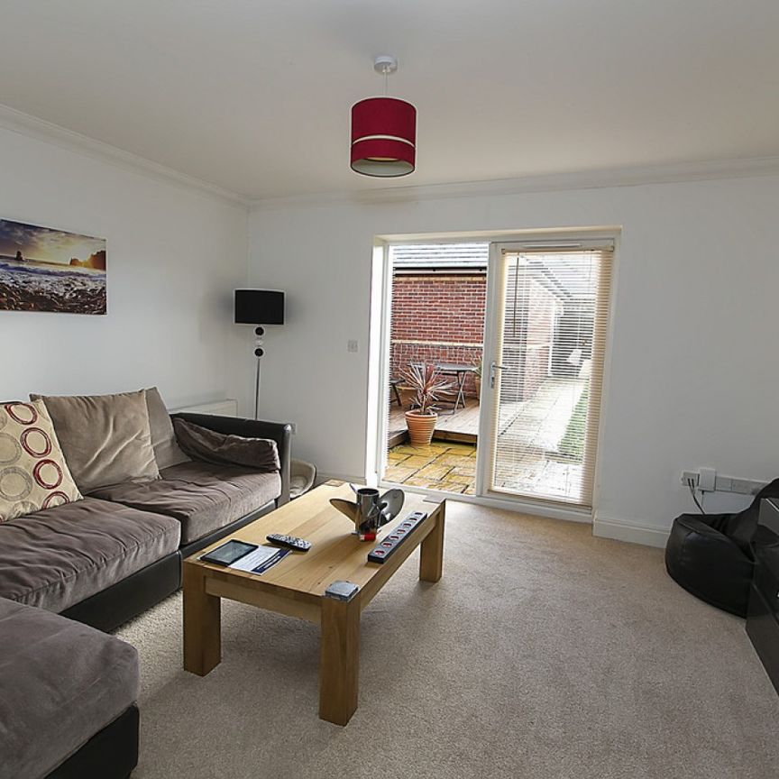 Orchard Mews, Ensbury Park - Photo 1