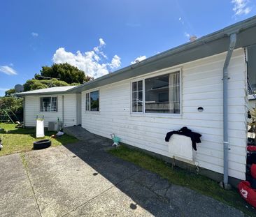 4 Bedroom Home in Stokes Valley - Photo 5