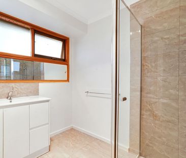 3 bedroom villa - 2 bathrooms! - Photo 2