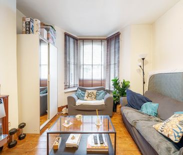 Flat to rent - Darwin Street, London, SE17 - Photo 6