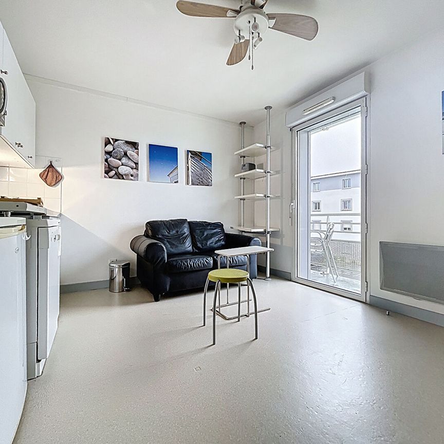 Location Appartement 1 pièce 18m² LA ROCHELLE 17000 - Photo 1