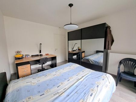 CENTRAAL GELEGEN GELIJKVLOERS APPARTEMENT MET TUINTJE - Photo 4