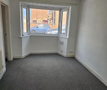 Coming Soon – 3 Bedroom Mid-Terrace Property – Lister Street, Grimsby - Photo 5