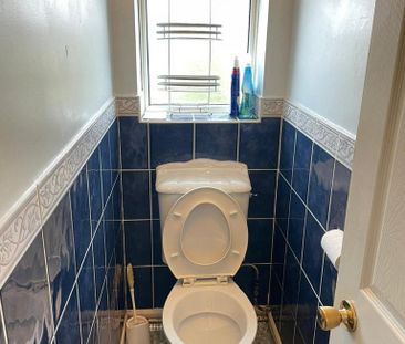4 bedroom semi-detached house to rent - Photo 1