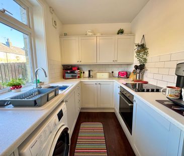 3 bedroom semi-detached house to rent - Photo 6