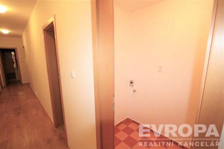 Příjemný byt 2+kk/balkon 73 m - Фото 3