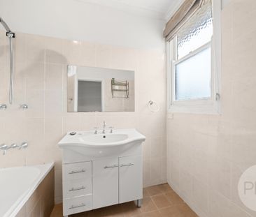 15 Margaret Ave, Mount Austin NSW 2650 - Photo 5