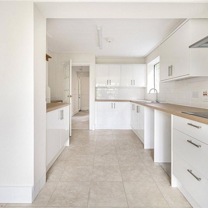 4 bedroom detached house to rent - Photo 1