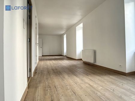 Apartment - Photo 2