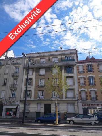 Location Appartement 2 pièces 55m² TOURS 37000 - Photo 4