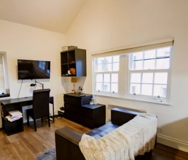 1 Bed 1 Bath - Photo 2