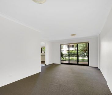 GREAT AND CONVENIENT LOCATION IN BRIGHTON LE SANDS - Photo 3