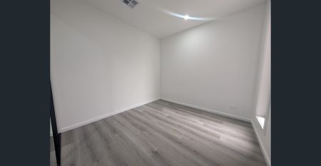 Brand New + 2 Master Ensuites - Photo 2