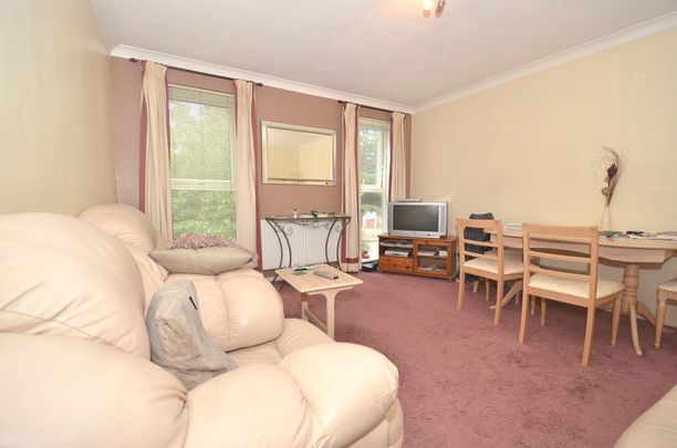 The Greenway, Uxbridge, UB8 - Photo 1