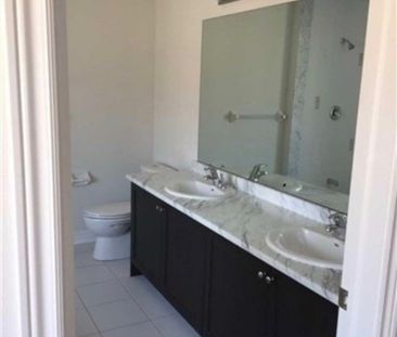 For Lease - 7 Brownsberger Road, Whitchurch-Stouffville, Ontario - Photo 6