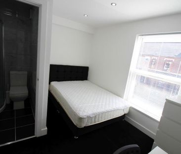 5 bedroom terraced house to rent - Photo 5