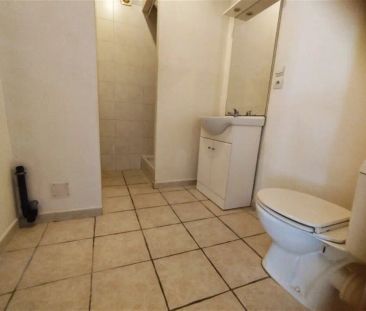 Location appartement 2 pièces - 38m² à Robion (84440) - Photo 5