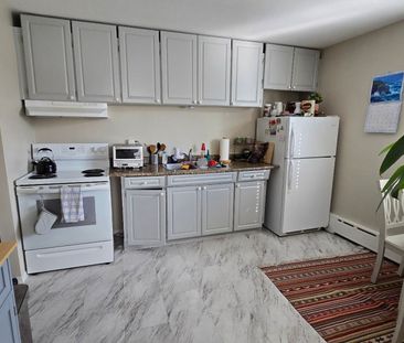 31 Cumberland St - Unit 5, Barrie, ON, L4N 2P3 - Photo 4