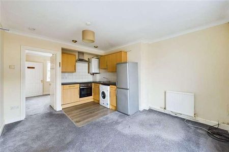 Worting Road, Basingstoke, Hampshire, RG22 - Photo 3