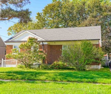 82 ADMIRAL ROAD - Photo 4