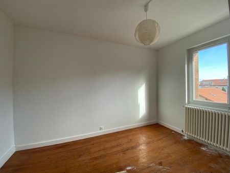 Location Appartement 4 pièces 77m² VALENCE 26000 - Photo 3