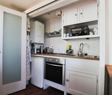 2 bedroom barn conversion to rent - Photo 3