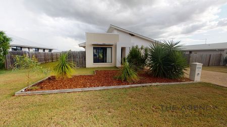 Low-Set Home! - Photo 5