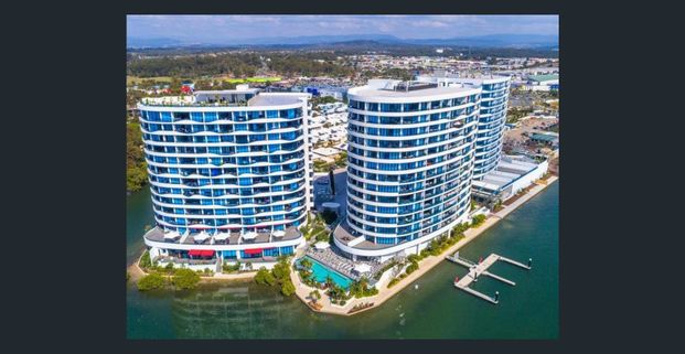 Waterpoint Residences | Large 3 Bedroom 2 Bathroom Unfurnished Apartment with Water View - Photo 1