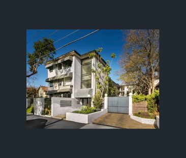 Spacious One-Bedroom Apartment in the Heart of Elwood | FLARE REAL ESTATE - Photo 6