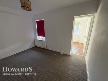 3 bedroom terraced house to rent - Photo 3