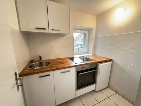 Charming penthouse well located in the old town - Foto 3