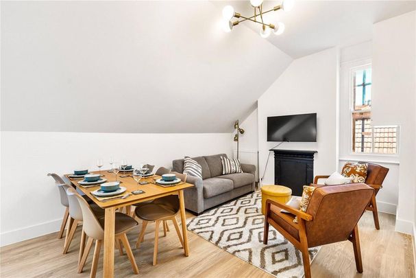 3 bedroom apartment to rent - Photo 1