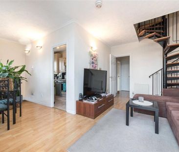 3 bedroom flat to rent - Photo 5