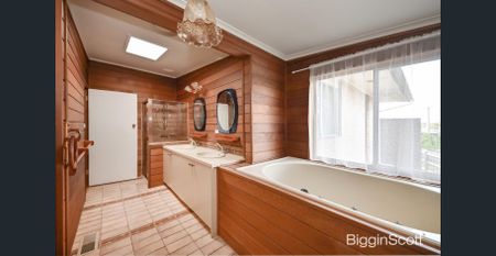 Charming Family Home with Versatile Living - Photo 5