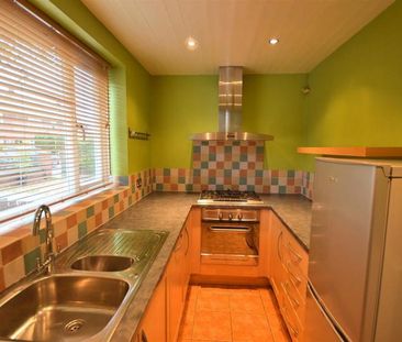 2 Bedroom Semi Detached To Let - Photo 4