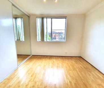 “Two Bedroom Unit” - Photo 3