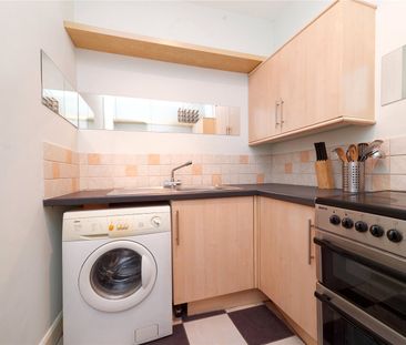 Flat 2/1, 20 Clifford Street - Photo 3