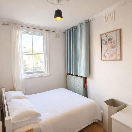 1 Bed Flat, Greenwich South Street, SE10 - Photo 1