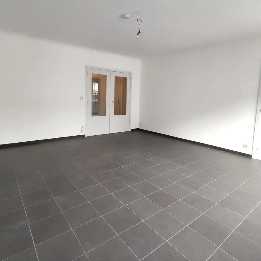 APPARTEMENT IN HET CENTRUM VAN HASSELT - Photo 1