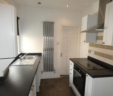 2 bed flat to rent in St. Thomas Street, Gateshead, NE9 - Photo 3