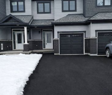 For Lease - 944 SOCCA Crescent, Orleans - Cumberland and Area, Ontario - Photo 3