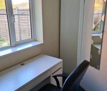 Room in a Shared House, Dolphin Court, CV4 - Photo 6