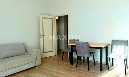 Warszawa, Wola, ul. Marcina Kasprzaka - Photo 2