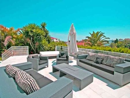 4 bedroom luxury Villa for rent in Puerto Banus, Marbella, Andalusia - Photo 2