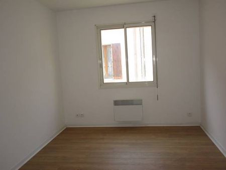 Location Appartement 1 pièce 27m² NARBONNE 11100 - Photo 3