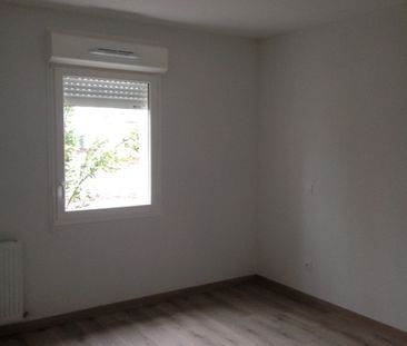 Location Appartement 3 pièces 56m² - Photo 4