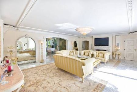 Rental Villa - Photo 3